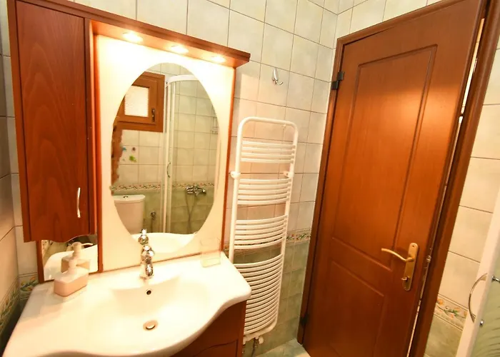 Sea Side Pine Maisonette, Dom wakacyjny Siviri