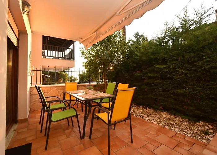 Semesterbostad Sea Side Pine Maisonette, *
