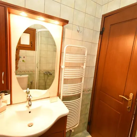 Sea Side Pine Maisonette, Ferienhaus Siviri