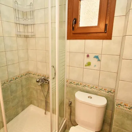 Sea Side Pine Maisonette, Siviri