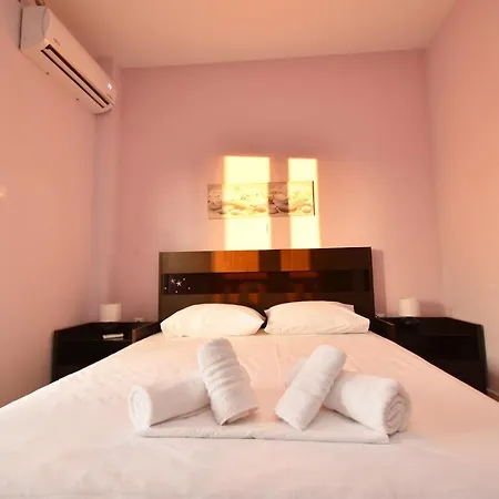 Sea Side Pine Maisonette, * Siviri