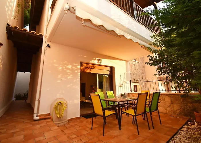 Sea Side Pine Maisonette,